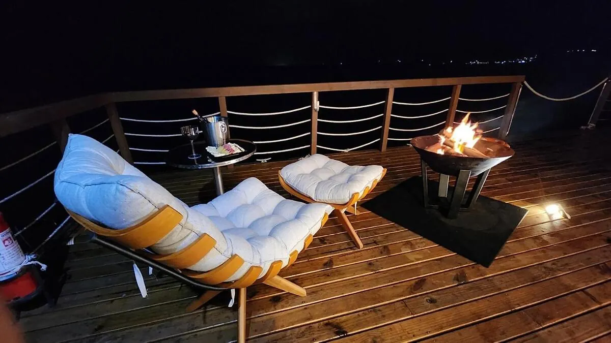 Sky House Summer Boat Hotel Florianópolis Bådhotel