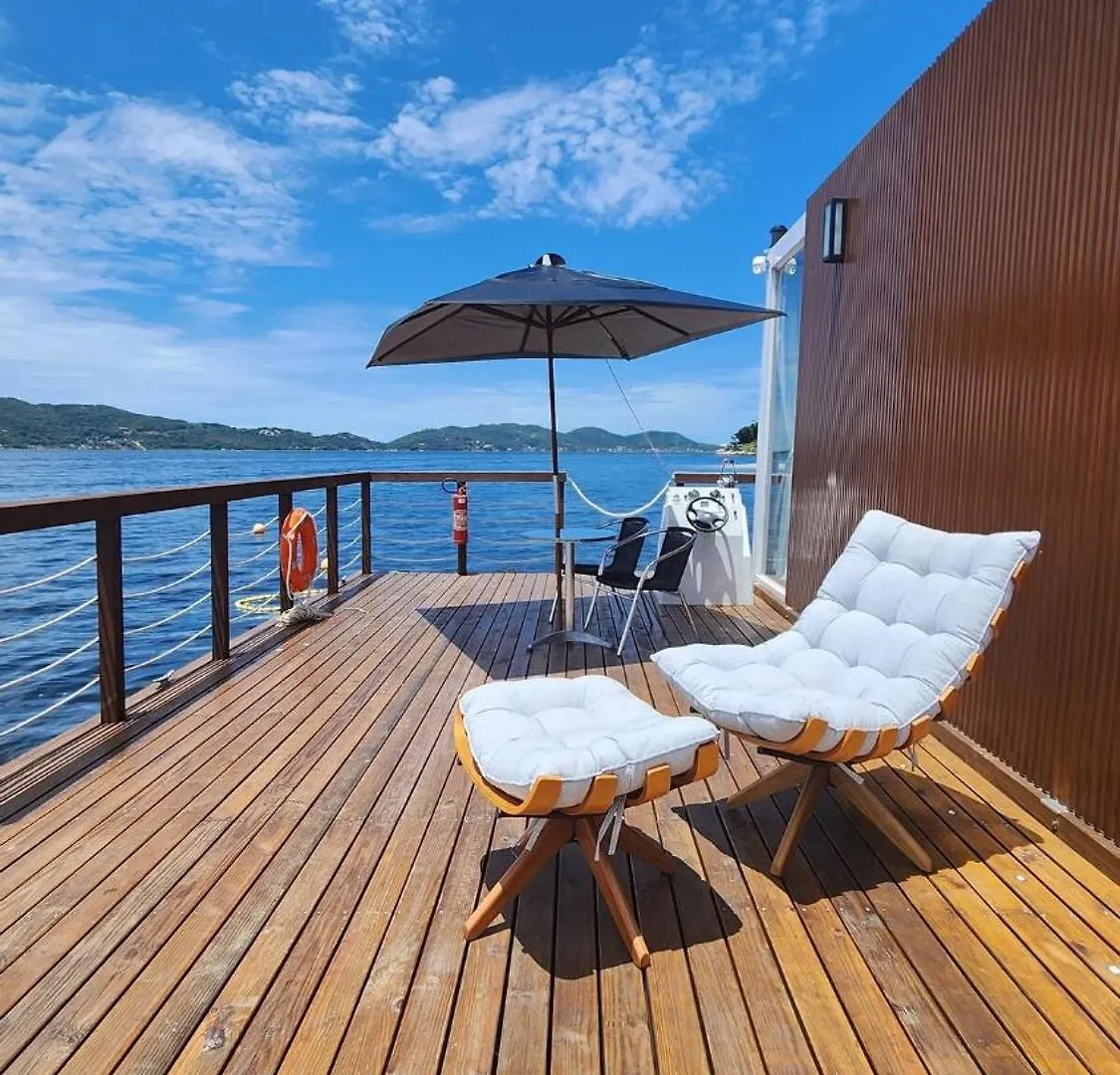 Sky House Summer Boat Hotel Florianopolis 0*,