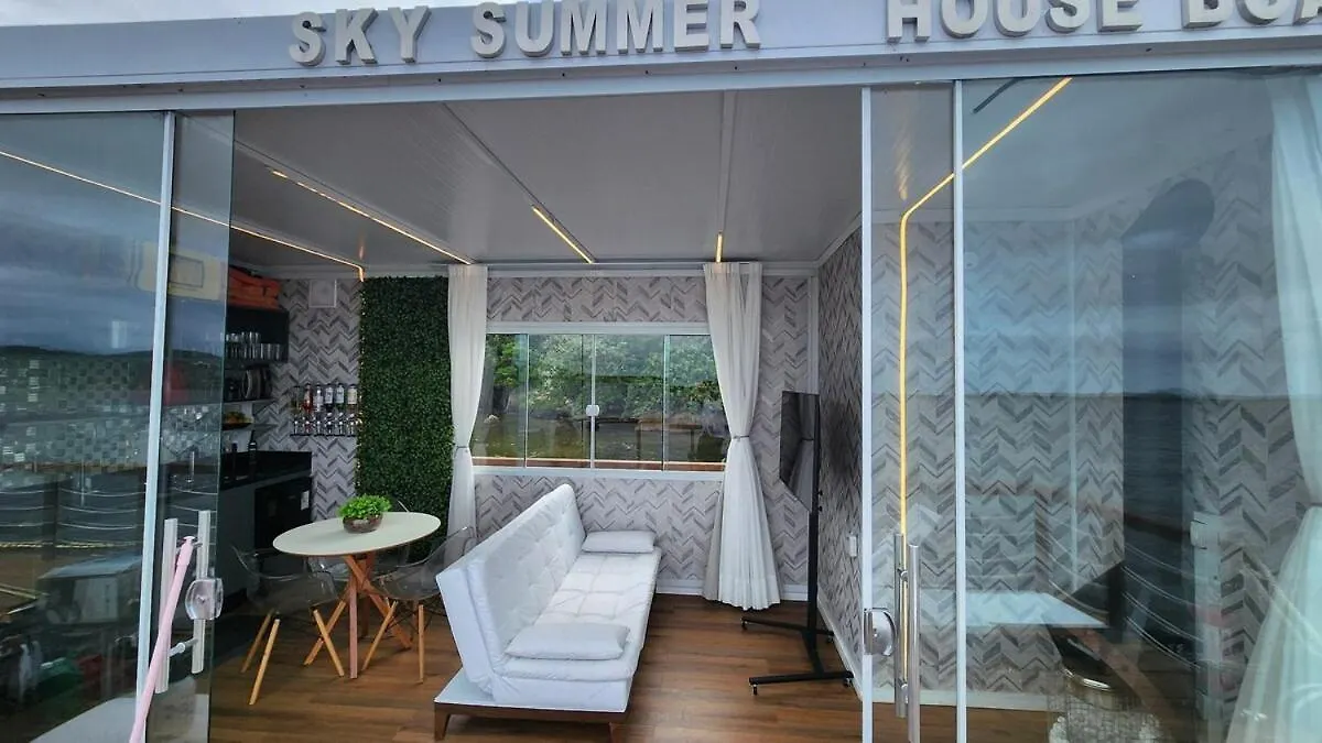 Sky House Summer Boat Hotel Florianopolis